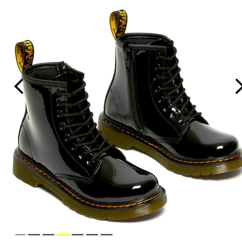 doc martens JUNIOR 1460 PATENT LEATHER LACE UP BOOTS